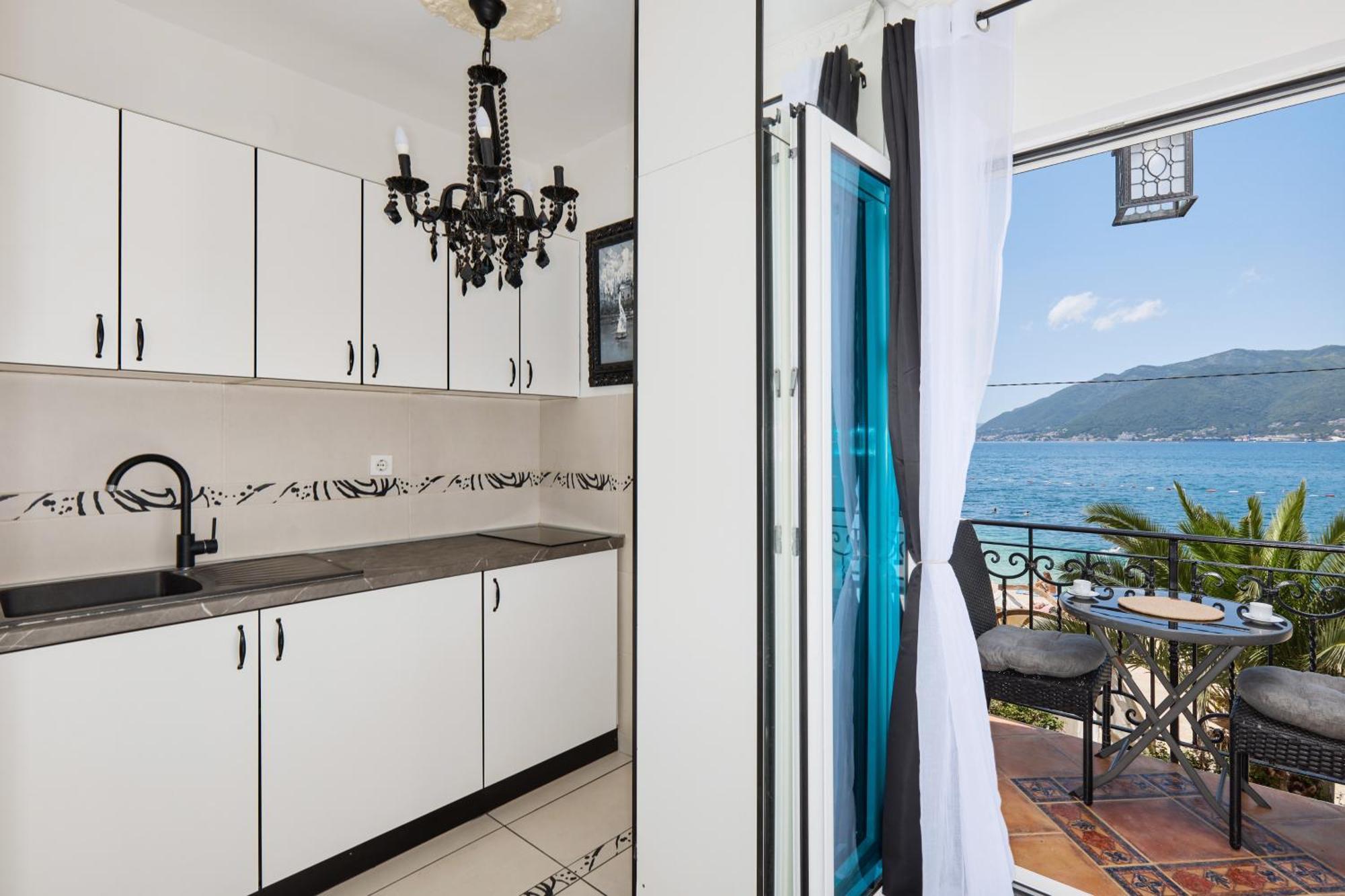 Apartment Villa Marija Tivat Dış mekan fotoğraf